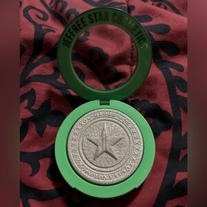 Jeffree Star Extreme Frost Highlighter